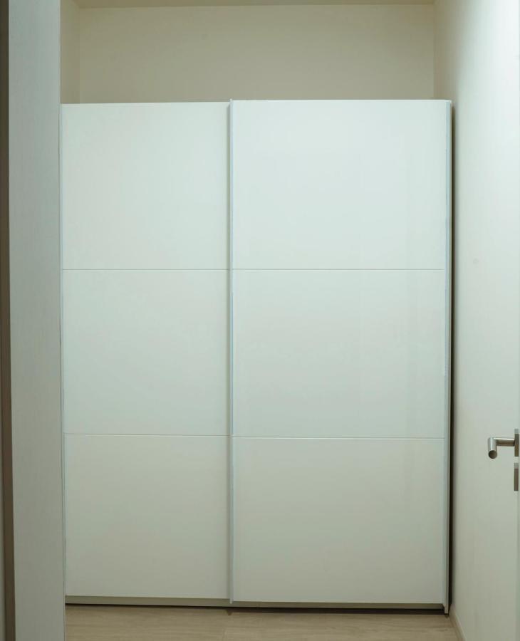 Tran Chien Apartment With Free Private Parking Praga Exterior foto